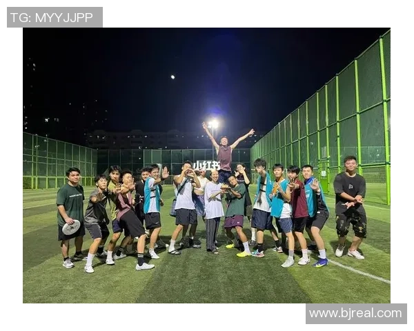 深圳飞盘队与重庆飞盘队赛后复盘分析两队状态及表现对比